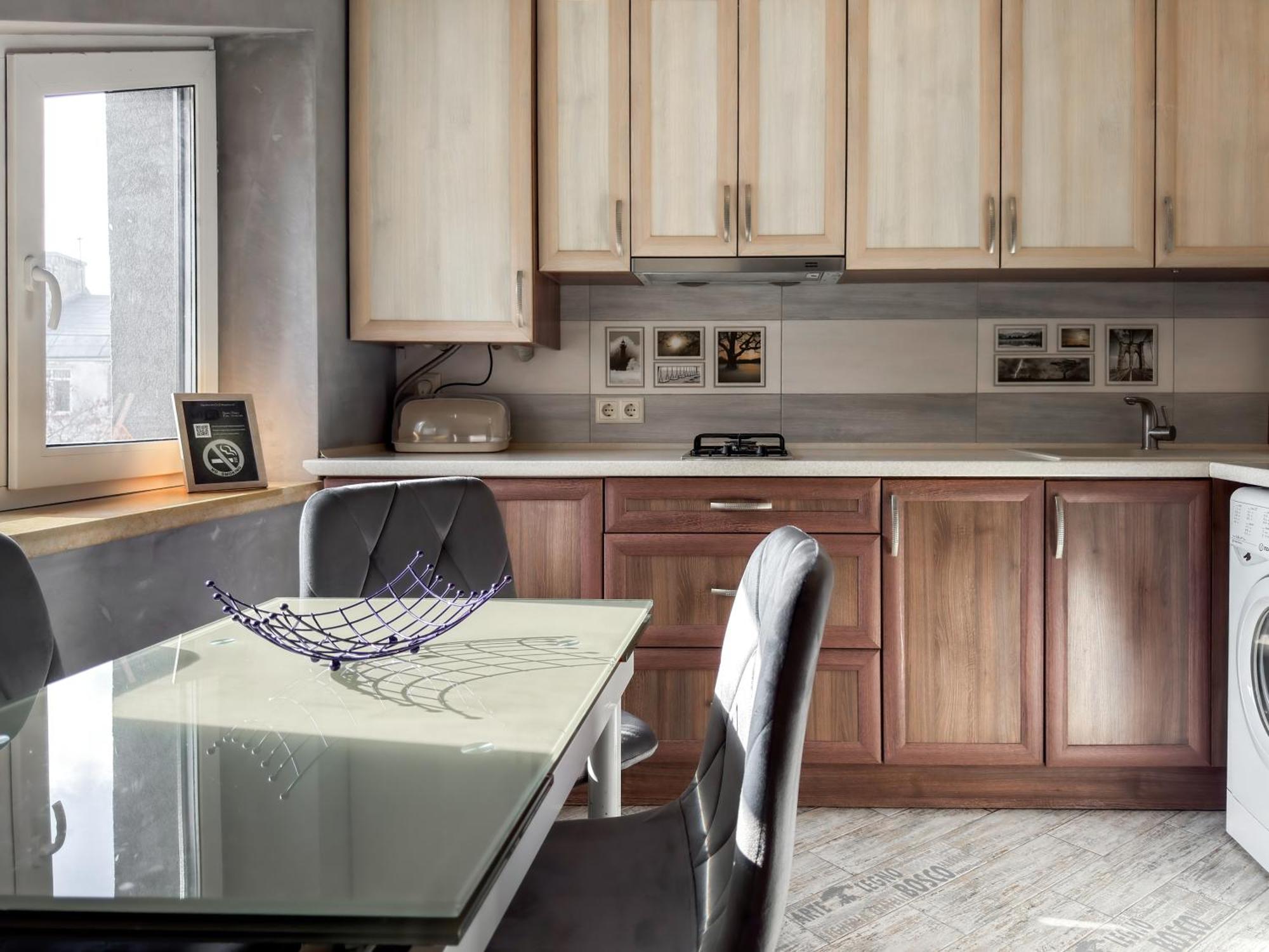 Apartments On Zaliznychna 49 Ivano-Frankivsk Ngoại thất bức ảnh