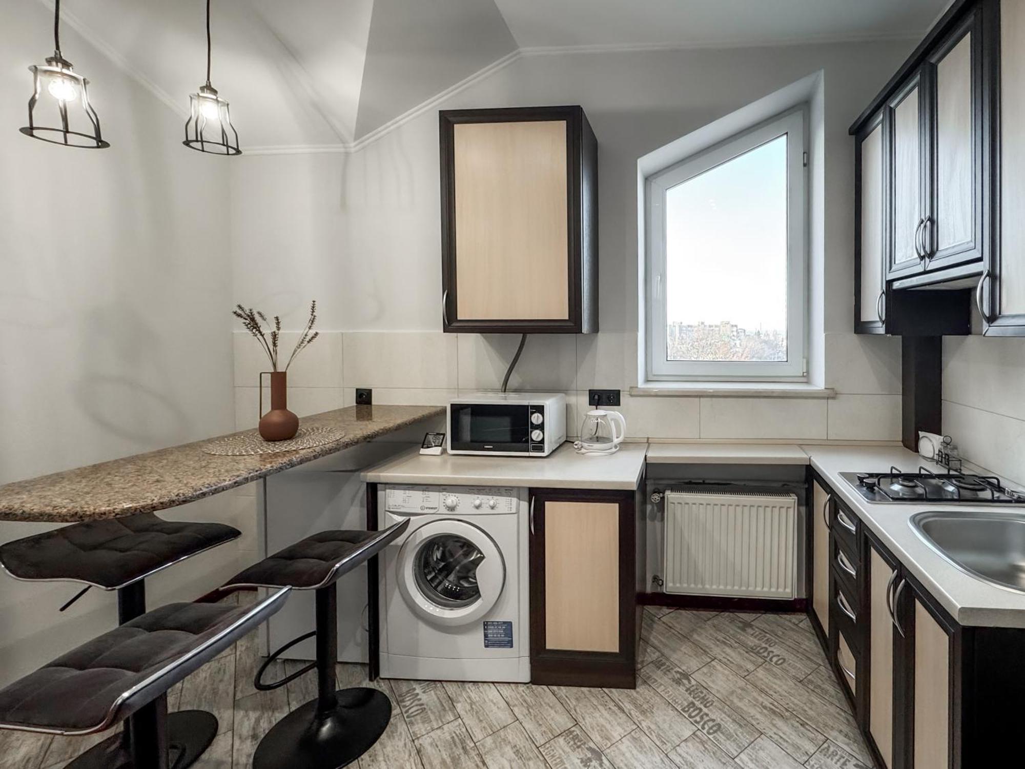 Apartments On Zaliznychna 49 Ivano-Frankivsk Ngoại thất bức ảnh
