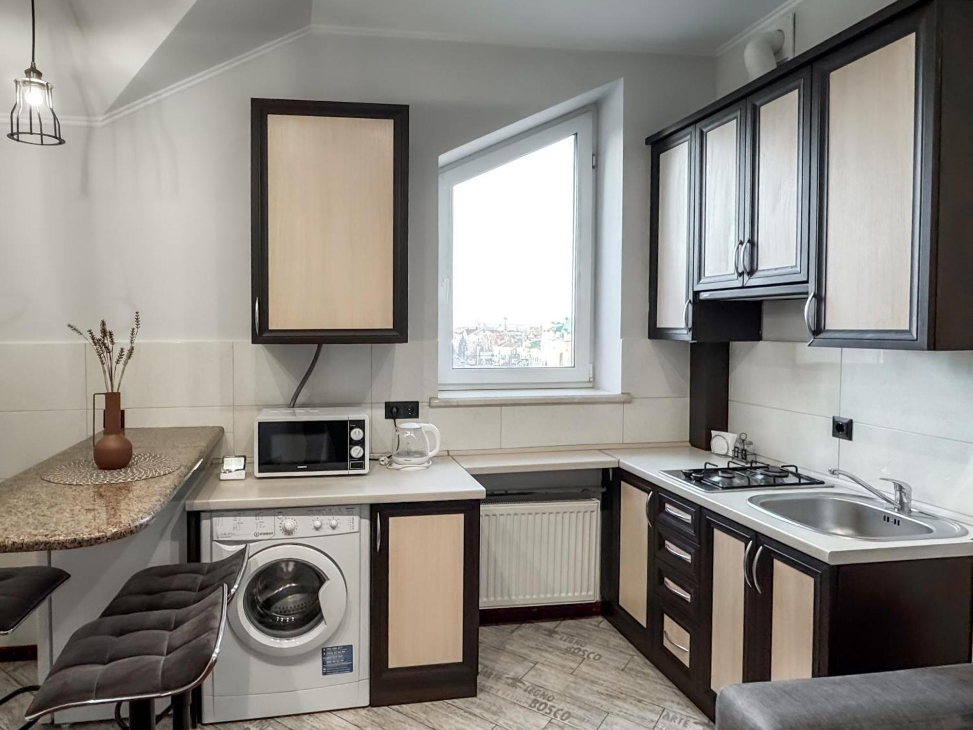 Apartments On Zaliznychna 49 Ivano-Frankivsk Ngoại thất bức ảnh