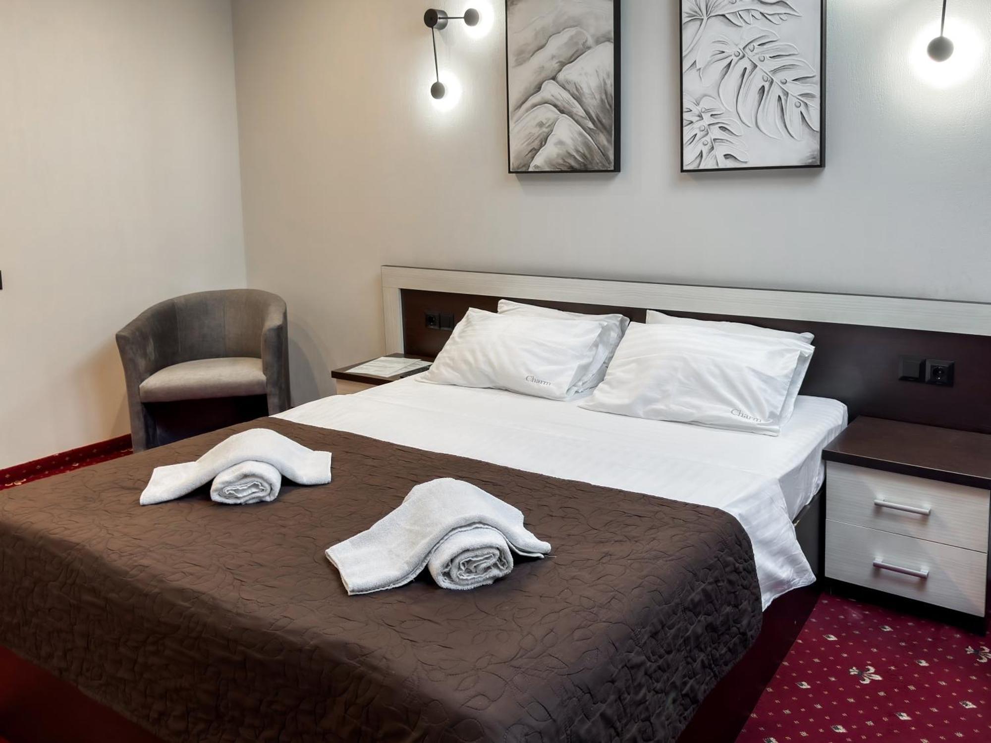 Apartments On Zaliznychna 49 Ivano-Frankivsk Ngoại thất bức ảnh