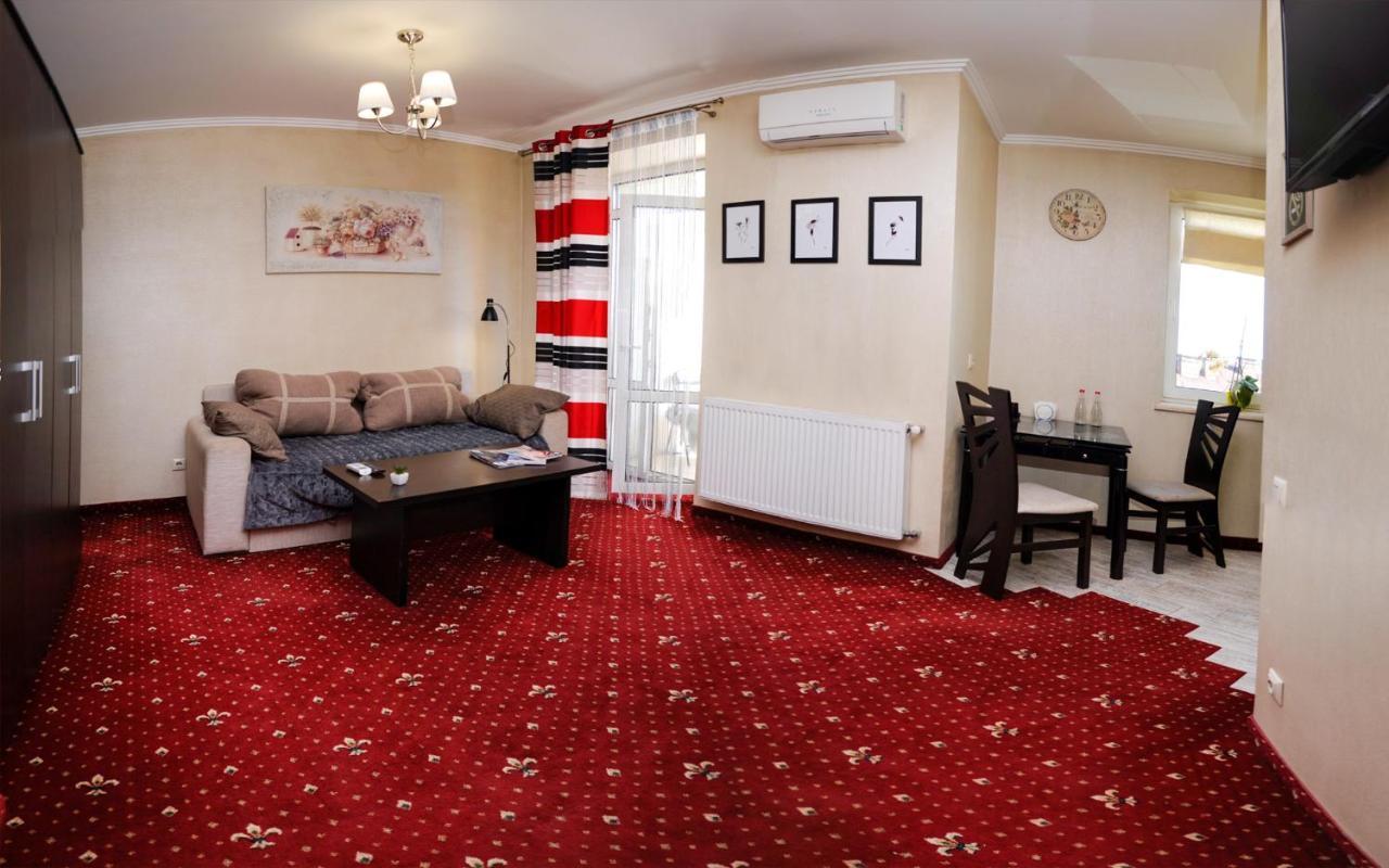 Apartments On Zaliznychna 49 Ivano-Frankivsk Phòng bức ảnh